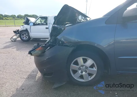 2006 Toyota Sienna Le z USA, uszkodzony, nr VIN 5TDZA23C96S575502